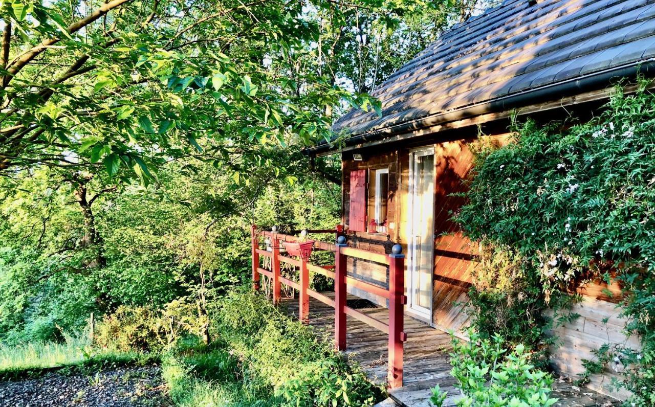 La Cabane Des Coteaux Gan Exterior photo